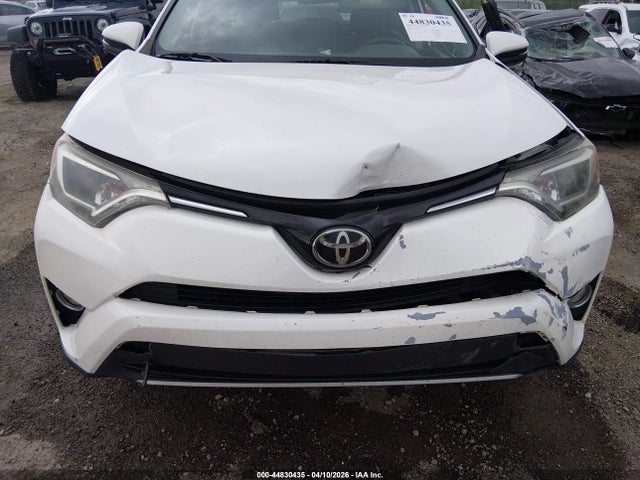 2018 Toyota Rav4 Xle მანქანა იყიდება აუქციონზე, vin: JTMWFREV6JJ150577, აუქციონის ნომერი: 44830435