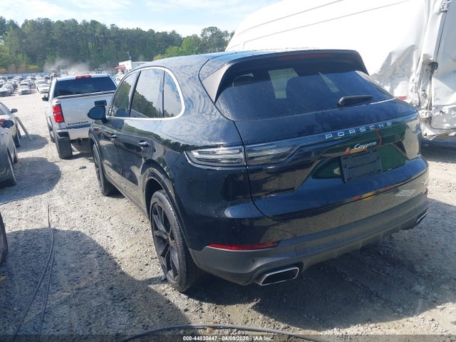 2019 PORSCHE CAYENNE WP1AA2AY1KDA04828 Photo 2