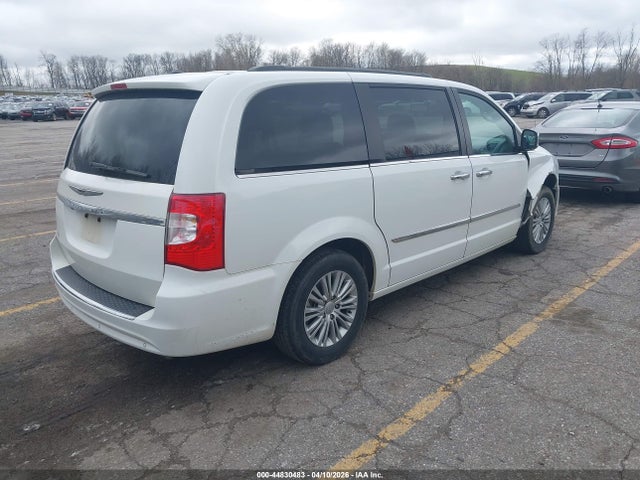 Продажа на аукционе авто 2016 Chrysler Town & Country Touring-l Anniversary Edition, vin: 2C4RC1CG3GR215448, номер лота: 44830483