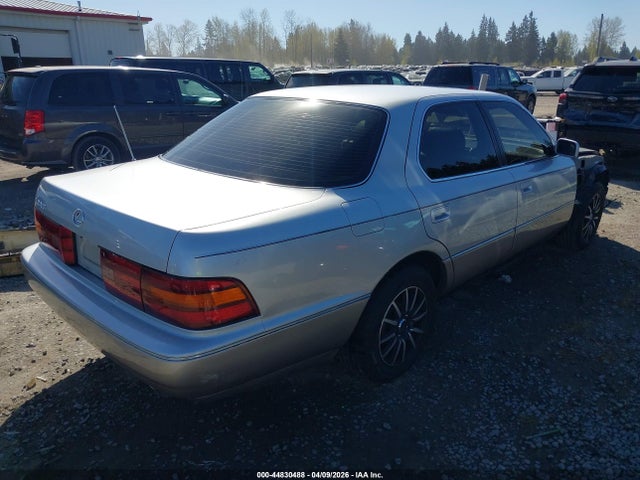 1991 Lexus Ls 400 მანქანა იყიდება აუქციონზე, vin: JT8UF11E0M0050580, აუქციონის ნომერი: 44830488