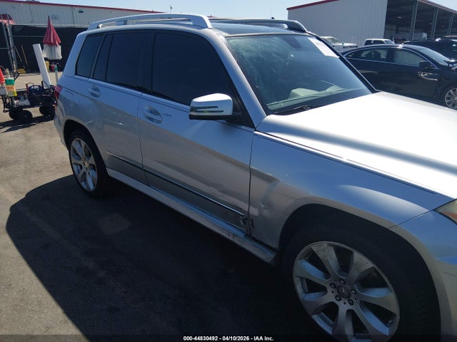 44830492 :رقم المزاد ، WDCGG5GBXBF688016 vin ، 2011 Mercedes-benz Glk 350 مزاد بيع