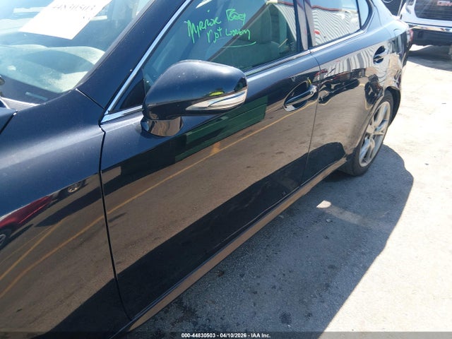 44830503 :رقم المزاد ، JTHBF5C25A5110532 vin ، 2010 Lexus Is 250 مزاد بيع