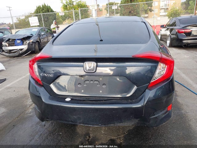 Honda Civic Lx 2018 2HGFC2F52JH579653 Image 16