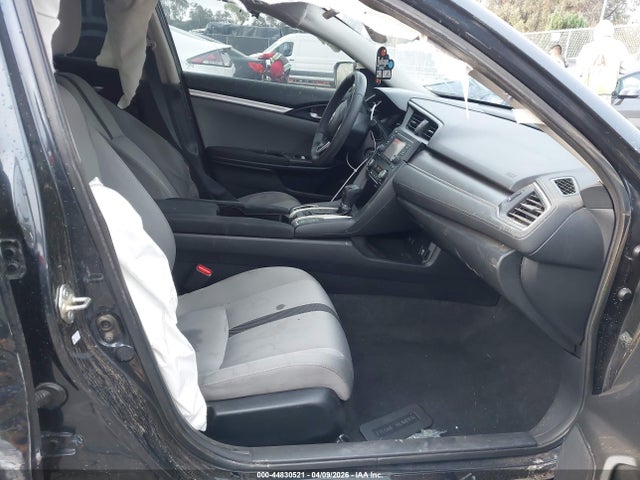 Honda Civic Lx 2018 2HGFC2F52JH579653 Image 5