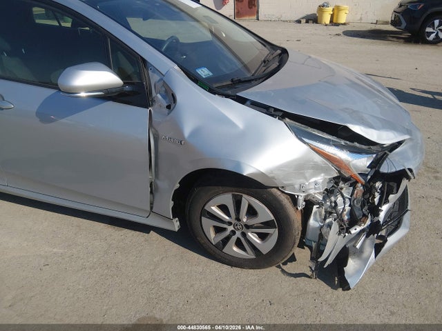 Продажа на аукционе авто 2017 Toyota Prius Two, vin: JTDKBRFU8H3578780, номер лота: 44830565