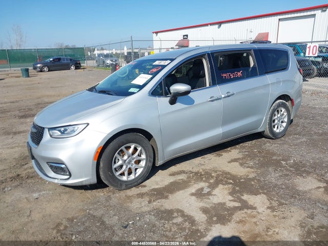 Продажа на аукционе авто 2023 Chrysler Pacifica Touring L, vin: 2C4RC1BG3PR566829, номер лота: 44830568