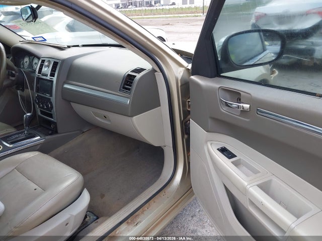 Продаж на аукціоні авто 2010 Chrysler 300 Touring/signature Series/executive Series, vin: 2C3CA5CV4AH218104, номер лоту: 44830573