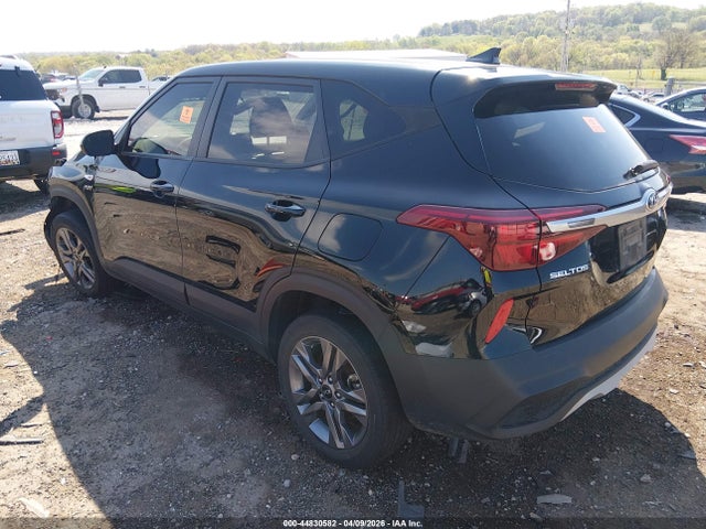 2021 Kia Seltos Lx მანქანა იყიდება აუქციონზე, vin: KNDEPCAA8M7048658, აუქციონის ნომერი: 44830582