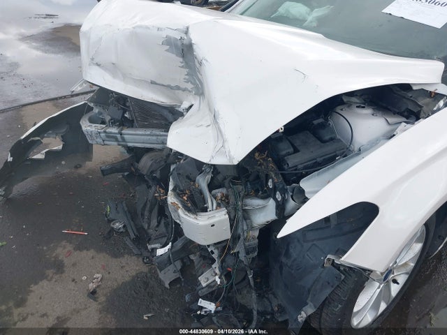 3FA6P0LU6KR243731 Ford Fusion Hybrid Se