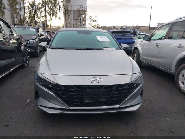 2021 Hyundai Elantra Sel მანქანა იყიდება აუქციონზე, vin: 5NPLS4AG1MH040588, აუქციონის ნომერი: 44830684