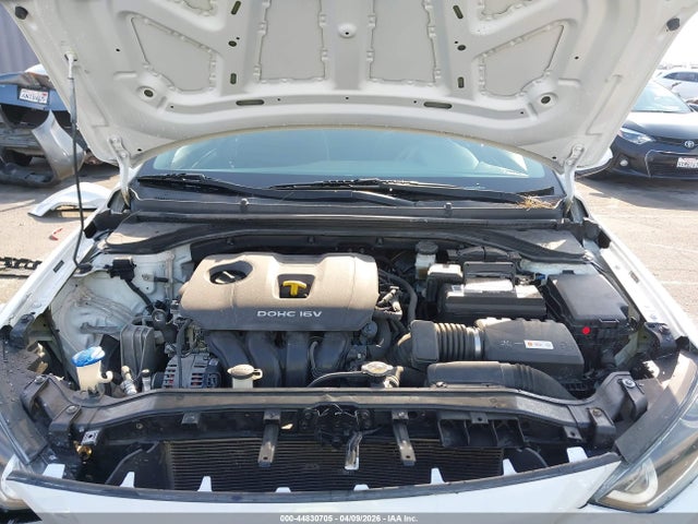 Hyundai ELANTRA SE 2018 5NPD74LF9JH316988 Image 10