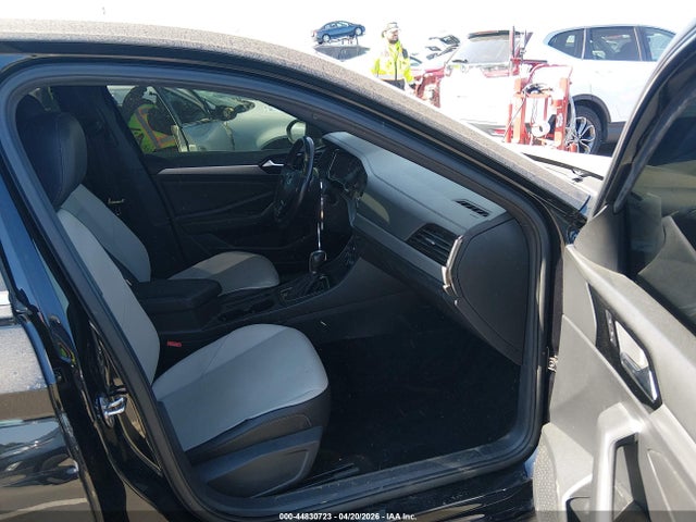 2019 Volkswagen Jetta 1.4t R-line/1.4t S/1.4t Se მანქანა იყიდება აუქციონზე, vin: 3VWC57BU6KM245454, აუქციონის ნომერი: 44830723