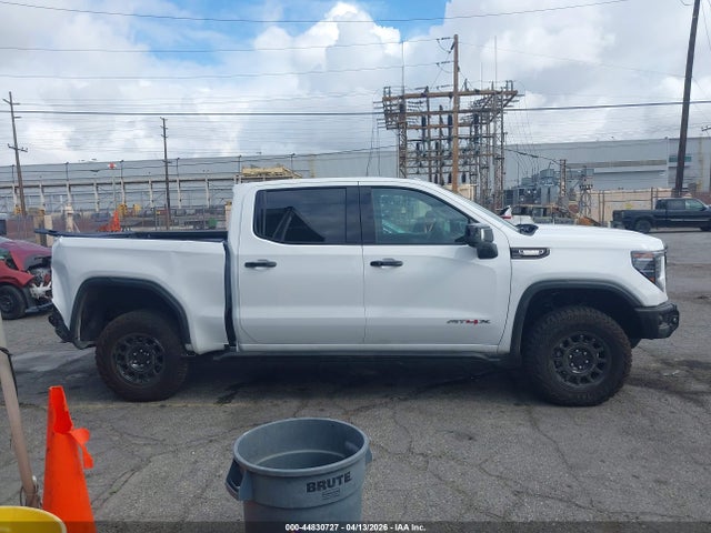 Продажа на аукционе авто 2025 Gmc Sierra 1500 4wd  Short Box At4x, vin: 3GTUUFE85SG374531, номер лота: 44830727