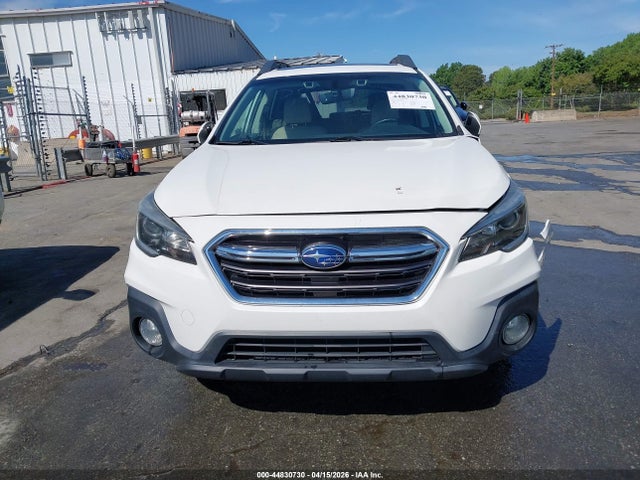 44830730 :رقم المزاد ، 4S4BSAHC1J3222405 vin ، 2018 Subaru Outback 2.5i Premium مزاد بيع