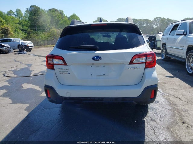 44830730 :رقم المزاد ، 4S4BSAHC1J3222405 vin ، 2018 Subaru Outback 2.5i Premium مزاد بيع