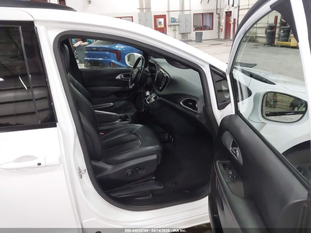 Aukcja sprzedaży 2021 Chrysler Pacifica Hybrid Touring L, vin: 2C4RC1L76MR519207, numer aukcji: 44830769