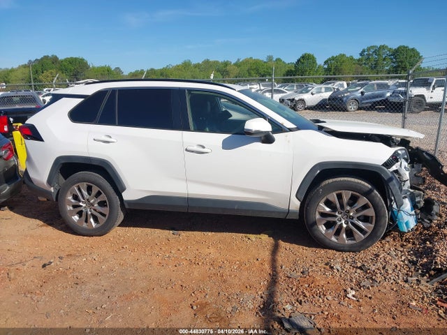 Продаж на аукціоні авто 2020 Toyota Rav4 Xle Premium, vin: JTMA1RFV1LD063761, номер лоту: 44830775