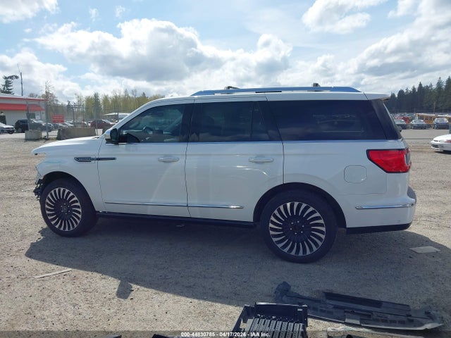 5LMJJ2TT0LEL11978 Lincoln Navigator Black Label
