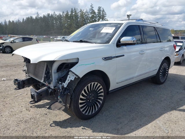 5LMJJ2TT0LEL11978 Lincoln Navigator Black Label