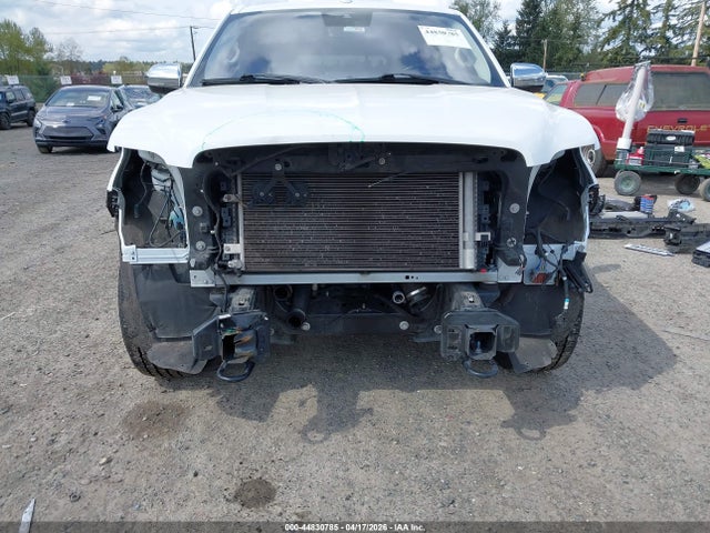 5LMJJ2TT0LEL11978 Lincoln Navigator Black Label
