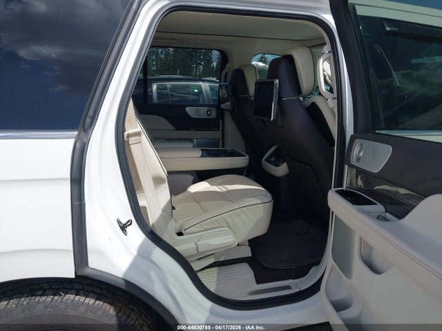 5LMJJ2TT0LEL11978 Lincoln Navigator Black Label