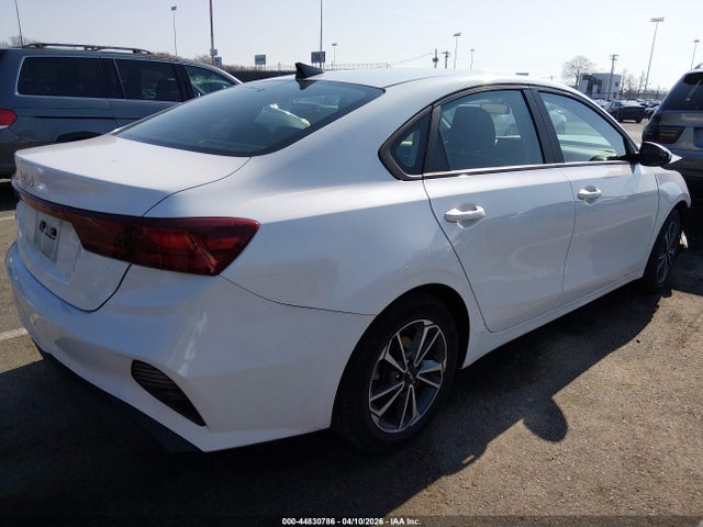 Продажа на аукционе авто 2022 Kia Forte Lxs, vin: 3KPF24ADXNE479104, номер лота: 44830786
