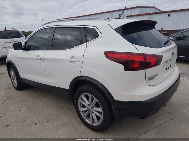 2017 NISSAN ROGUE SPORT JN1BJ1CR5HW113542 Photo 2