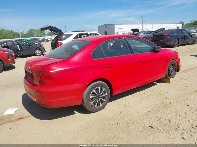 2014 Volkswagen Jetta 2.0l S მანქანა იყიდება აუქციონზე, vin: 3VW2K7AJ4EM311712, აუქციონის ნომერი: 44830810