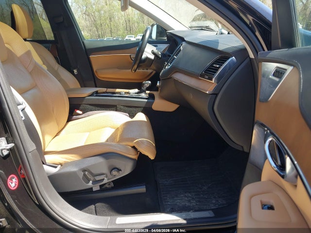 2016 VOLVO XC90 YV4A22PL9G1005242 Photo 4