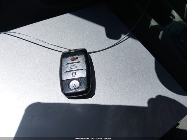 KNAFZ4A80E5079396 KIA FORTE EX