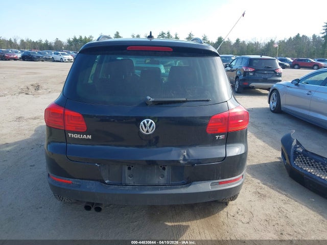 WVGBV7AXXHK000825 Volkswagen Tiguan 2.0t S