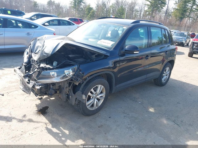 WVGBV7AXXHK000825 Volkswagen Tiguan 2.0t S