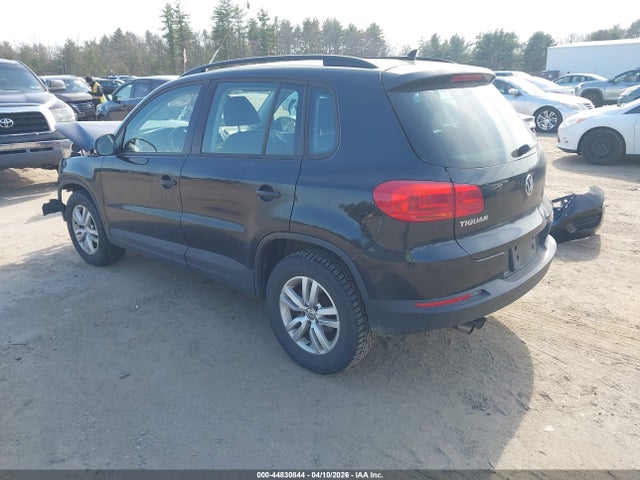 WVGBV7AXXHK000825 Volkswagen Tiguan 2.0t S