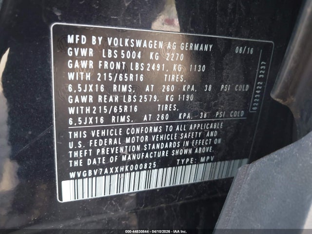 WVGBV7AXXHK000825 Volkswagen Tiguan 2.0t S