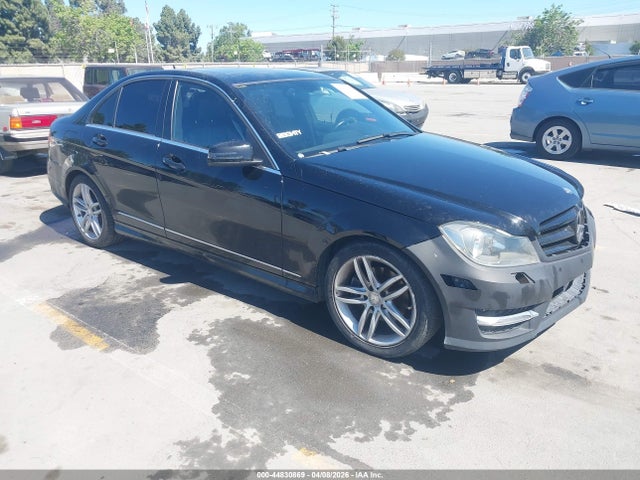 2014 MERCEDES-BENZ C 250 WDDGF4HB2EG200523
