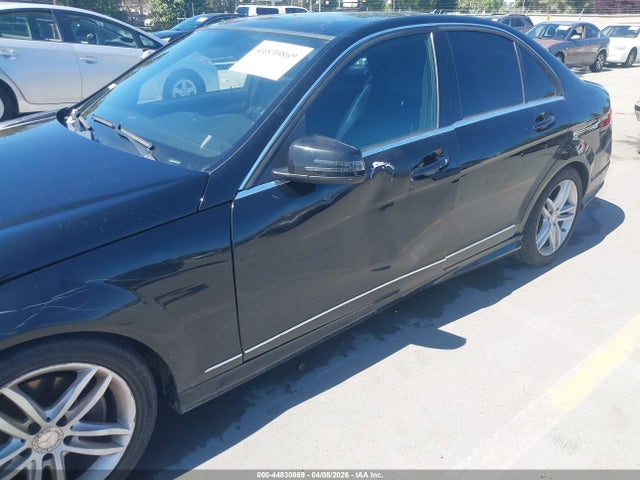 Продажа на аукционе авто 2014 Mercedes-benz C 250 Sport, vin: WDDGF4HB2EG200523, номер лота: 44830869