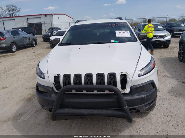 2014 Jeep Cherokee Trailhawk მანქანა იყიდება აუქციონზე, vin: 1C4PJMBS0EW250697, აუქციონის ნომერი: 44830877