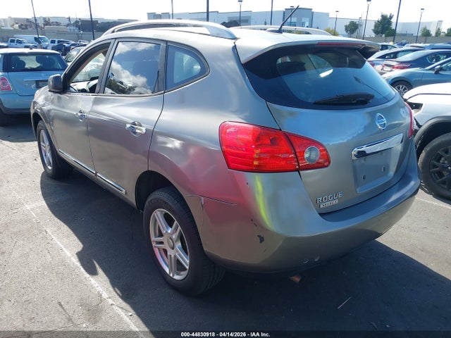 JN8AS5MT6FW654947 Nissan Rogue Select S