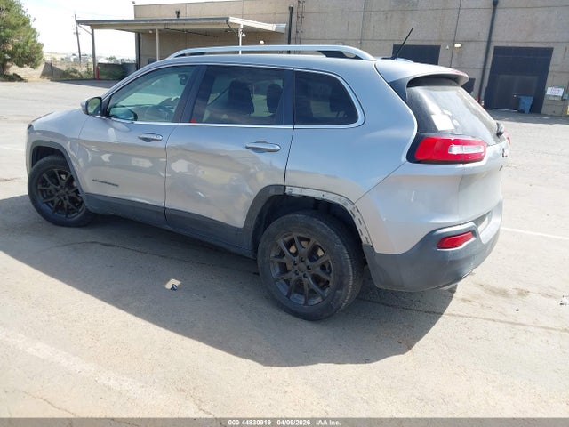 1C4PJLCSXFW566540 Jeep Cherokee Latitude