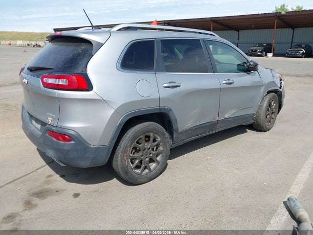 1C4PJLCSXFW566540 Jeep Cherokee Latitude