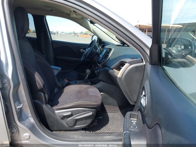 1C4PJLCSXFW566540 Jeep Cherokee Latitude