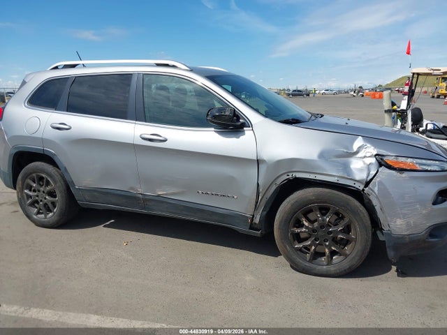 1C4PJLCSXFW566540 Jeep Cherokee Latitude