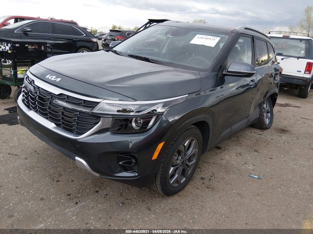 44830921 :رقم المزاد ، KNDEUCAA8R7488105 vin ، 2024 Kia Seltos S مزاد بيع