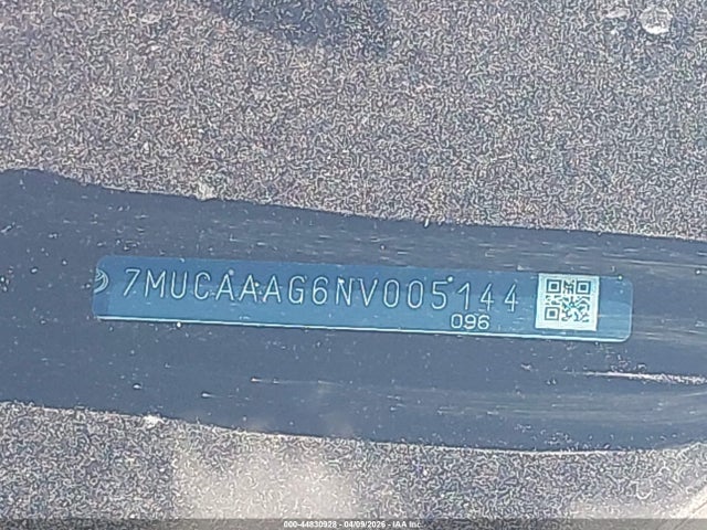 44830928 :رقم المزاد ، 7MUCAAAG6NV005144 vin ، 2022 Toyota Corolla Cross Le مزاد بيع