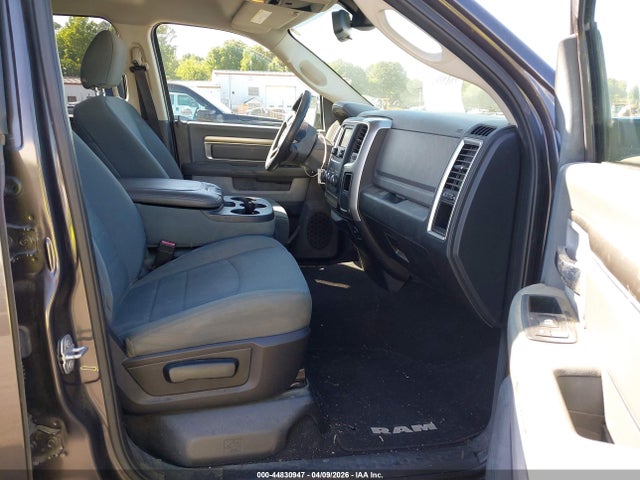 44830947 :رقم المزاد ، 1C6RR6GT4GS240688 vin ، 2016 Ram 1500 Slt مزاد بيع