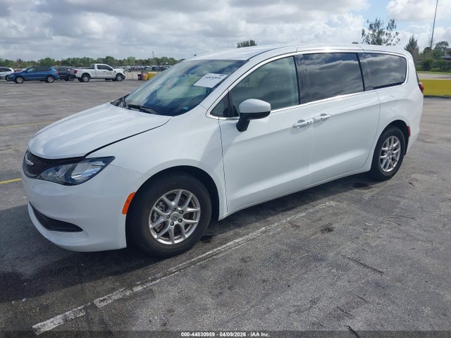 44830959 :رقم المزاد ، 2C4RC1CG2PR625562 vin ، 2023 Chrysler Voyager Lx مزاد بيع