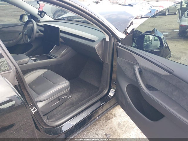 2026 Tesla Model Y მანქანა იყიდება აუქციონზე, vin: 7SAYGDEDXTA469295, აუქციონის ნომერი: 44830966