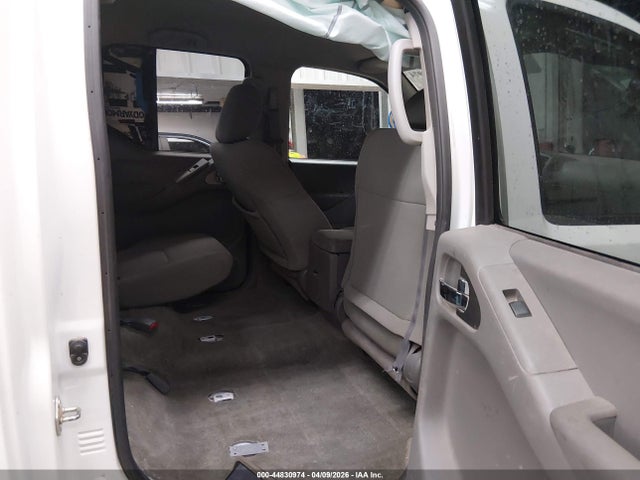 1N6AD0ER0JN700991 Nissan Frontier Sv