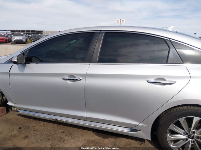 Hyundai Sonata Sport 2017 5NPE34AF1HH542830 Image 14