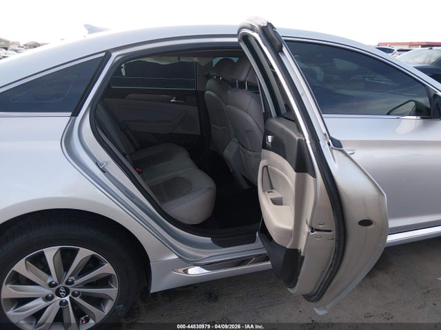 Hyundai Sonata Sport 2017 5NPE34AF1HH542830 Image 8